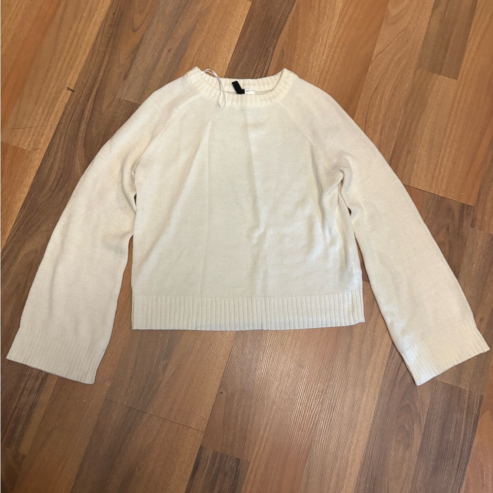 Divided Cream Women's Crew Neck Sweater